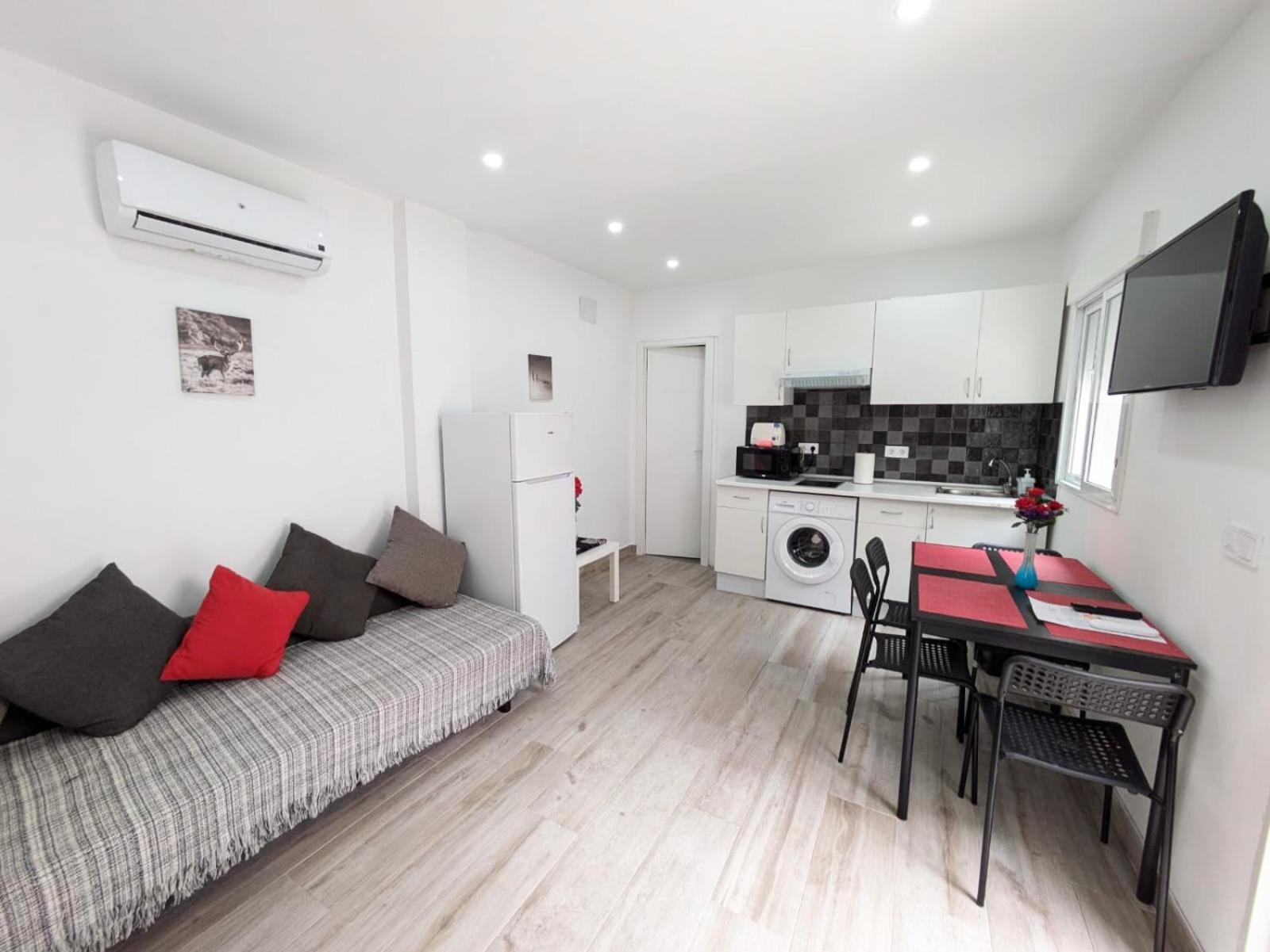 Madrid Apartaments ภายนอก รูปภาพ